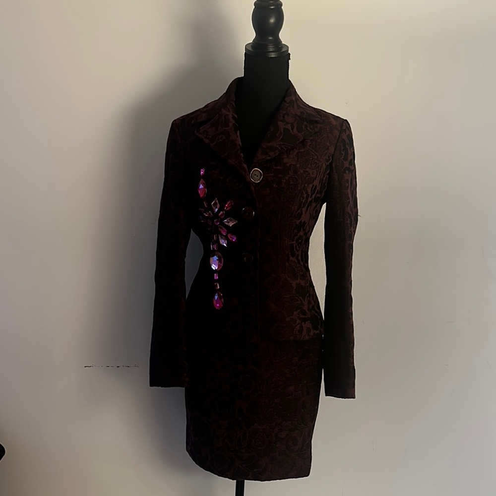 Dolce & Gabbana Elegant Burgundy Women's Jacket and skirt set
